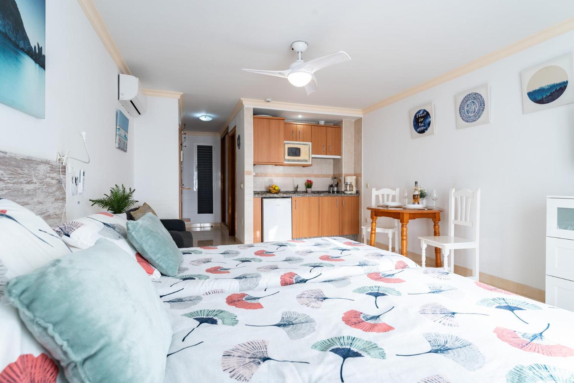 Malagasuite El Levante Apartments Torremolinos Szoba fotó