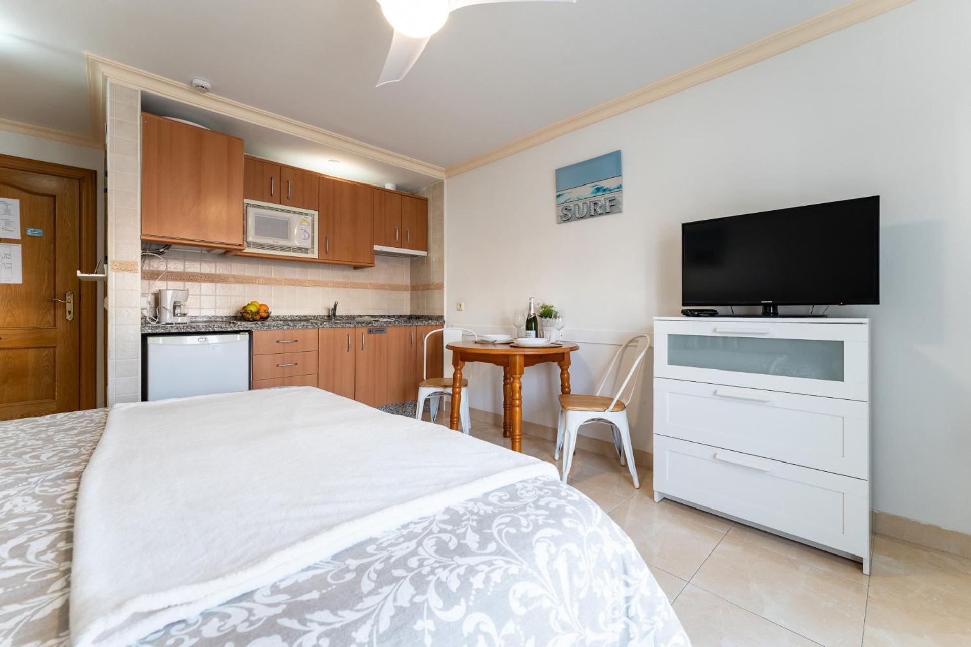 Malagasuite El Levante Apartments Torremolinos Szoba fotó