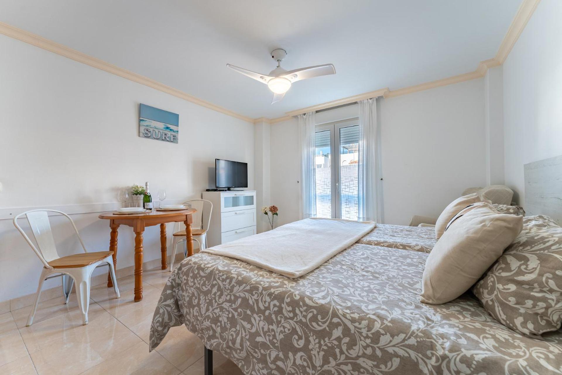 Malagasuite El Levante Apartments Torremolinos Szoba fotó